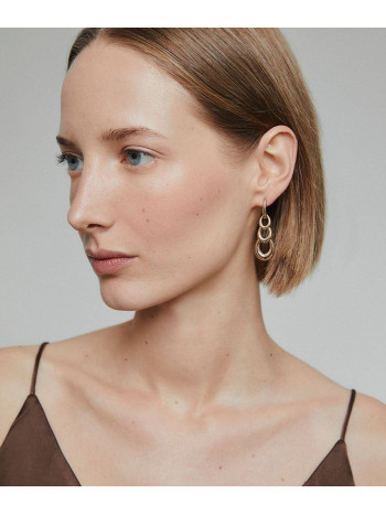 BRINCO TRÊS ARGOLAS LONGO FESTA ELEGANTE BANHADO OURO 18K