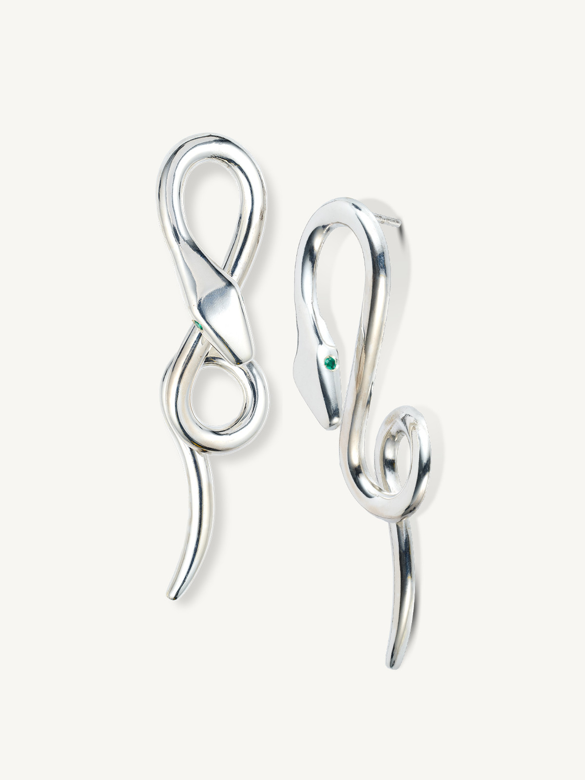 BRINCOS COBRA DIFERENTE CHAMATIVO FESTA ELEGANTE PRATA