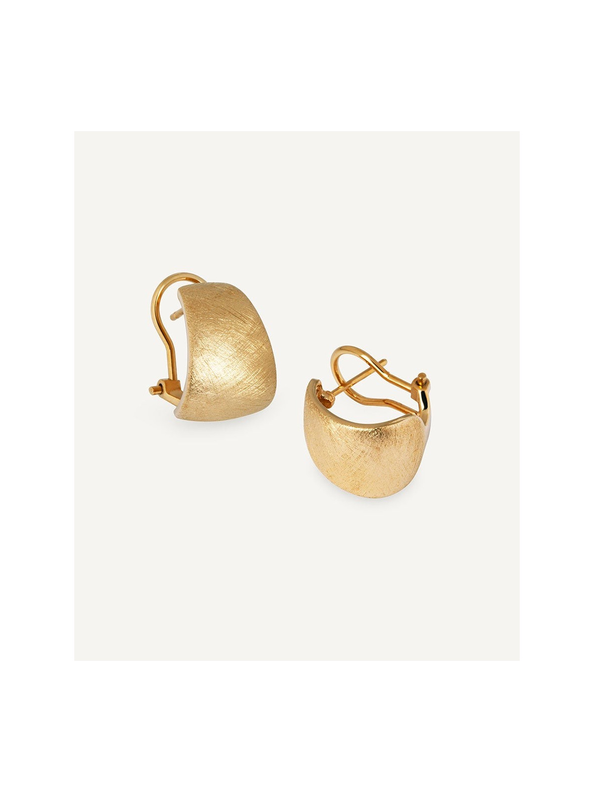 BRINCOS ARGOLA RISCADA DIFERENTE ELEGANTE BANHO OURO 18K